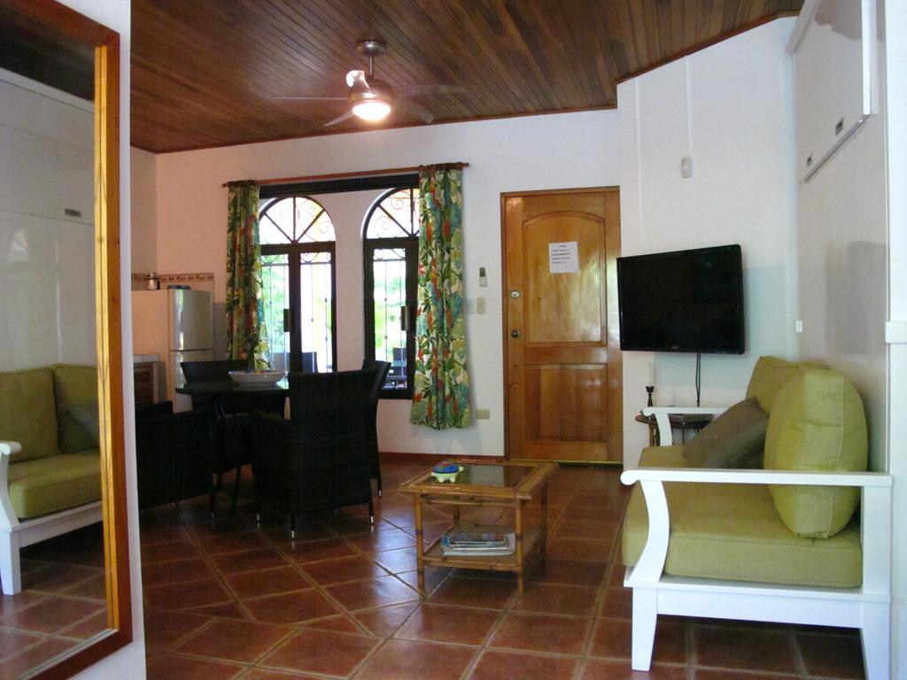 Casa Amarilla Daire Esterillos Dış mekan fotoğraf